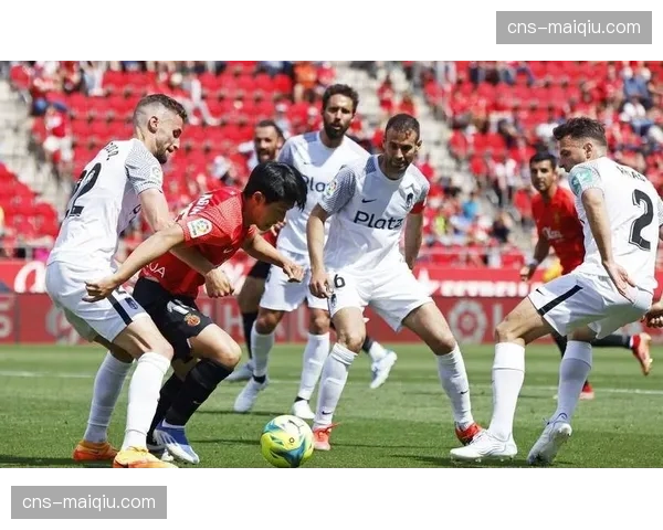马竞vs塞维利亚：一场极致的战术消耗战，半场双方仅有一次射正。