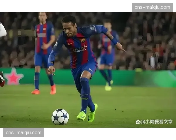 镜头记录:姆巴佩在对手角球进攻时,已提前启动至中场线等待 镜头记录:姆巴佩在对手角球进攻时,已提前启动至中场线等待