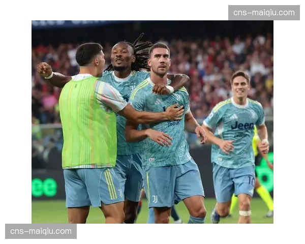 意甲:AC米兰1-1尤文图斯,吉鲁头球破门,弗拉霍维奇点射扳平 意甲:AC米兰1-1尤文图斯,吉鲁头球破门,弗拉霍维奇点射扳平